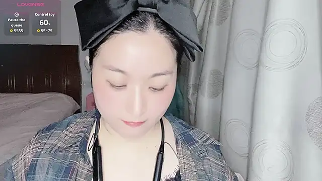 D-Misslu online show from April 28, 11:47 am