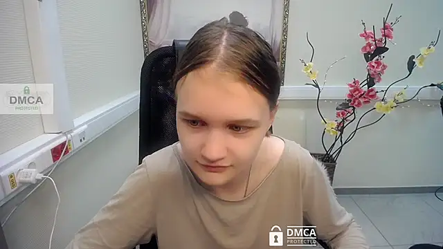  donnaSia  online show from July 12, 6:47 am
