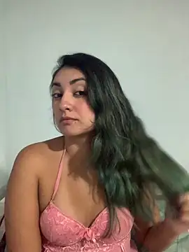 Camilaafg online show from May 1, 4:21 pm