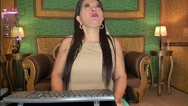Agata Jade online show from July 30, 12:06 pm