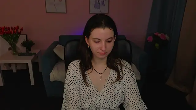BelovedAlice online show from April 29, 6:27 am