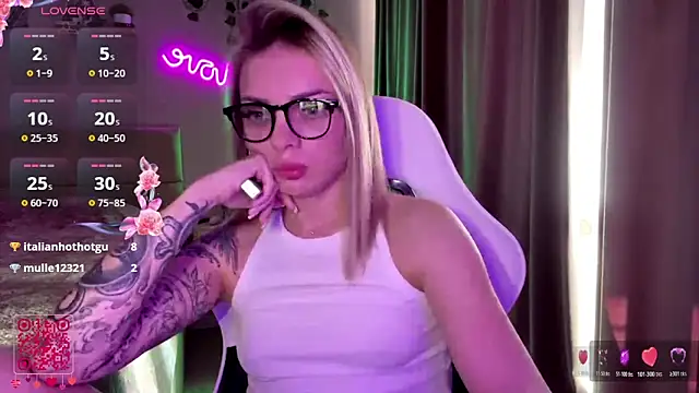 CandyRass online show from June 16, 12:50 pm