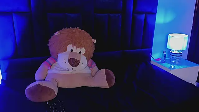 pinkiflame online show from May 22, 1:14 am