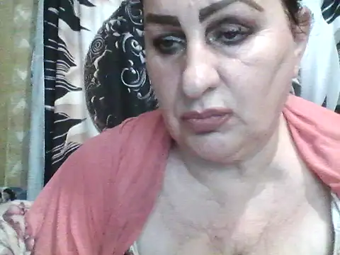 LoaqLovew online show from June 22, 9:50 am