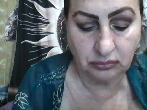 LoaqLovew online show from July 25, 9:05 am