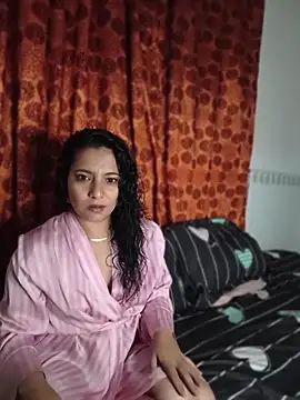 Divya888 online show from April 25, 6:16 pm