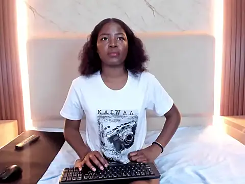 YuyuHOT online show from April 23, 3:03 pm