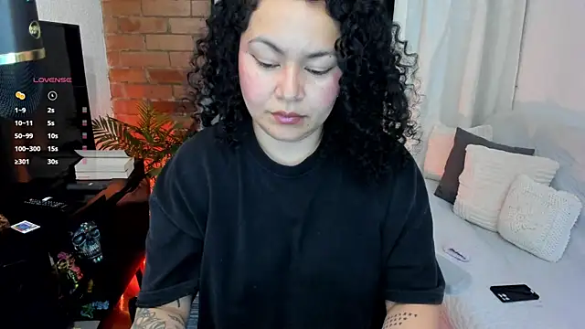 MissBronte online show from July 28, 12:08 am