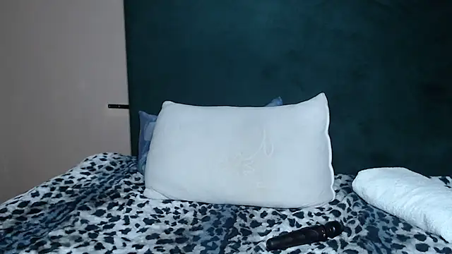 ShortyVibe27 online show from July 27, 4:04 pm