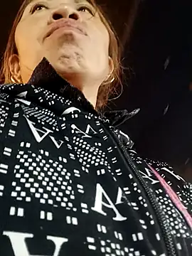 Melari online show from April 25, 1:41 pm