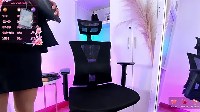 RachelArias online show from June 25, 12:07 pm
