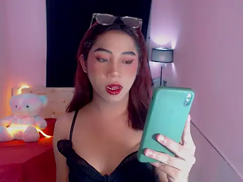 URsexyLylia online show from June 16, 5:36 pm
