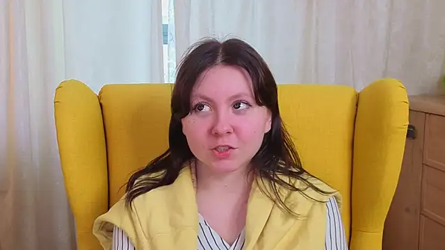 MaliaDemus online show from April 27, 2:36 pm