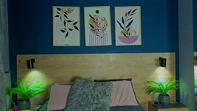 ArianaCherry online show from April 25, 7:55 pm