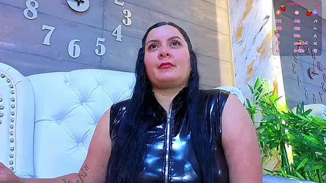 RachelCarlton online show from May 27, 1:41 pm