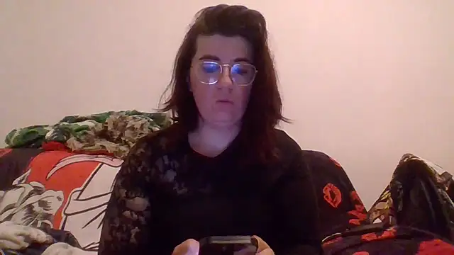 miss16 online show from May 4, 7:56 am