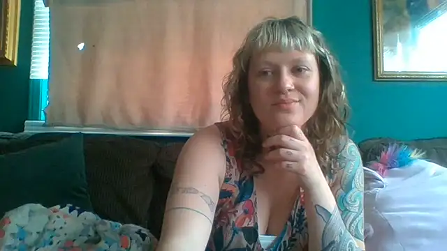 RosieSwitchBitch online show from June 10, 7:12 pm