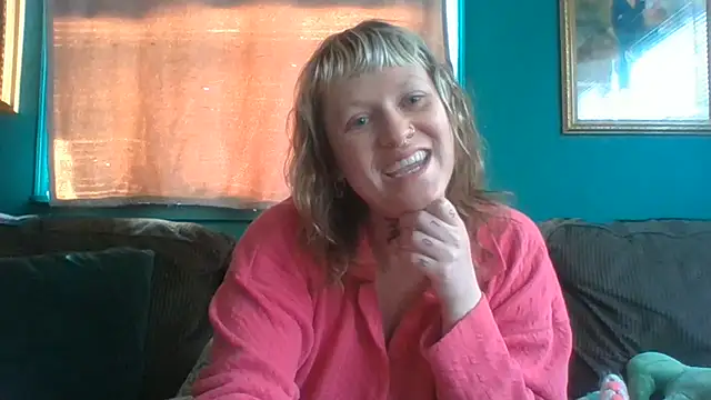 RosieSwitchBitch online show from June 6, 11:16 am