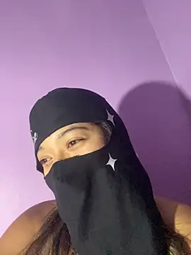 JennyFoxX X online show from June 27, 6:25 am