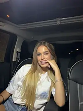jessicablondexxx online show from July 5, 9:09 pm