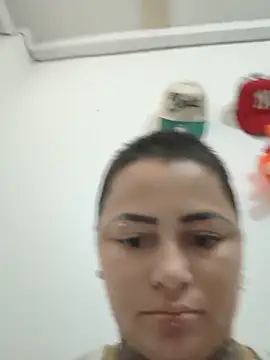 romina23 online show from May 27, 7:55 pm