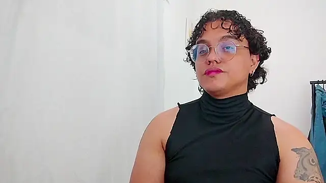 Diane exotic online show from April 28, 2:27 am