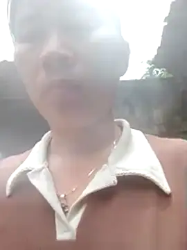 Lella 01 online show from July 11, 4:56 am