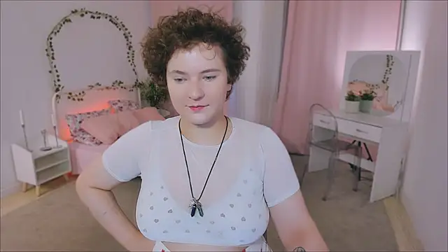 MelittaStorrie online show from July 23, 6:10 am