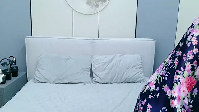 Gina lima online show from May 13, 10:43 am