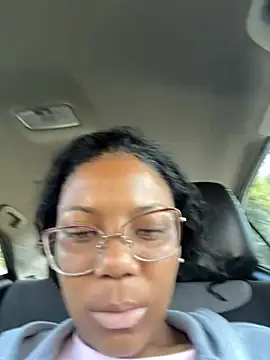 HoneyXeek online show from April 27, 8:17 pm