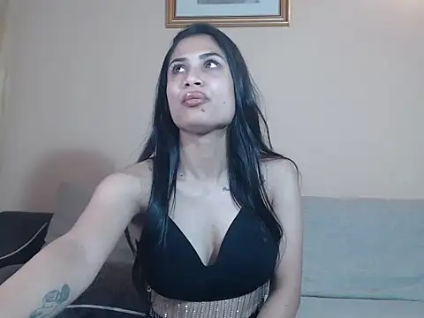 rebecka sweet online show from May 17, 1:10 pm