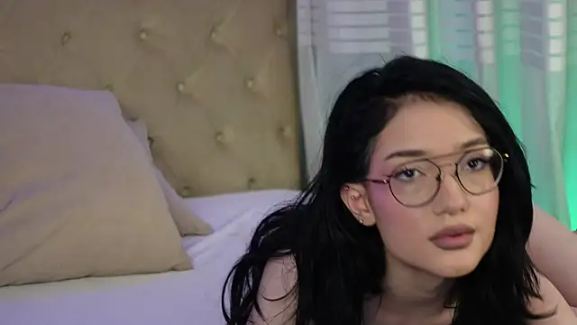 Sara SweetXX online show from August 5, 8:37 pm