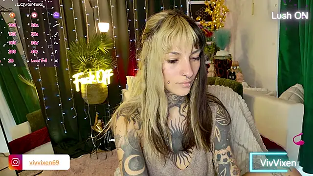 VivVixen online show from June 16, 5:47 pm