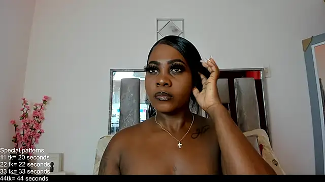 EmilyRooa1 online show from June 29, 12:27 pm