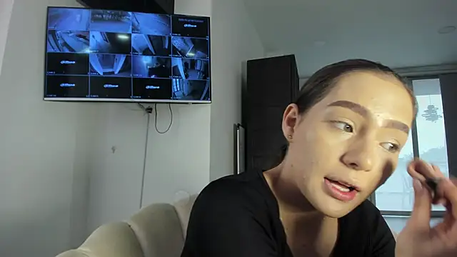 Megann Rousee online show from May 24, 11:53 am