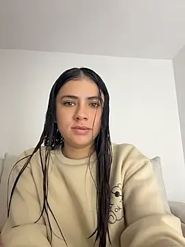 EmilyCxx online show from July 21, 10:27 am