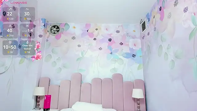 Miabloom19  online show from July 29, 11:38 pm
