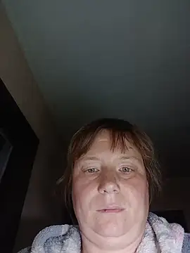 MikkiLove777 online show from May 14, 9:42 pm