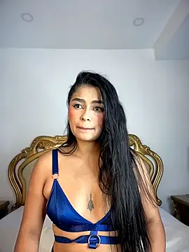 EvasBlazeXXX online show from May 9, 9:39 pm