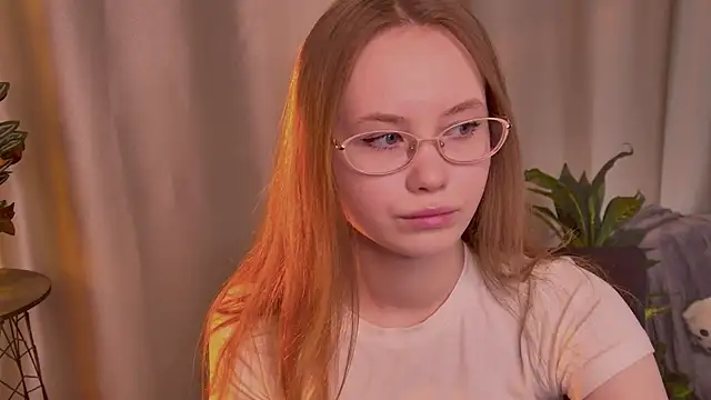 FloraLarsson online show from June 2, 10:27 am