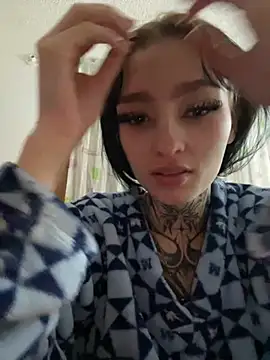 she-dulce online show from June 11, 10:12 am