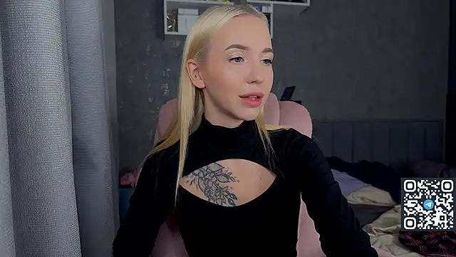 Sabrinkaaa online show from May 31, 12:27 am
