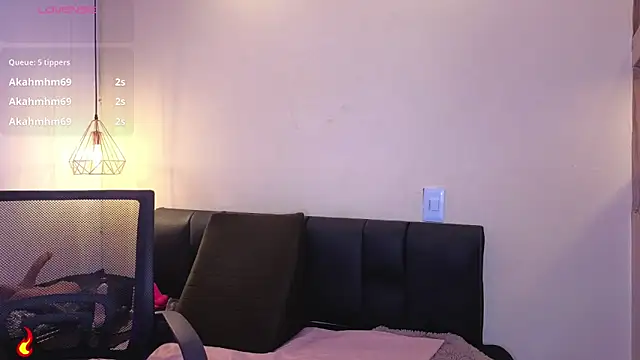 Chloe monroee online show from June 15, 3:51 am