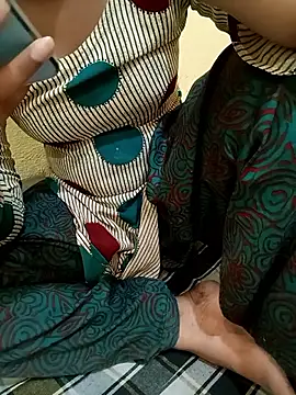 Seema yadav01 online show from June 7, 7:04 am