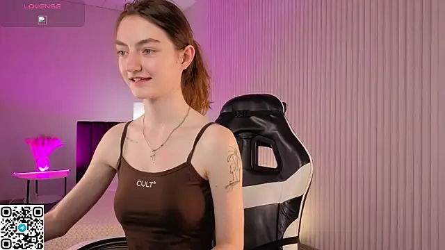 Valenora1 online show from July 25, 11:39 am
