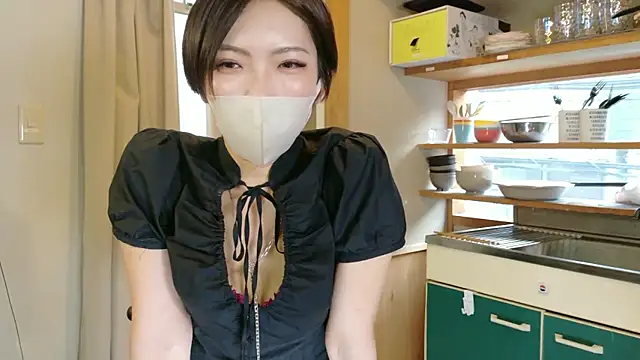 Naomi 00122 online show from July 13, 10:10 pm
