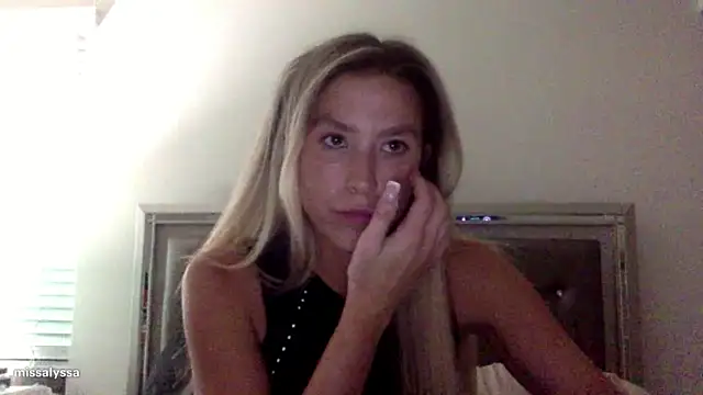 Misss alyssaaa online show from May 28, 4:21 am