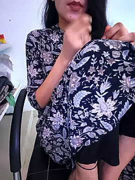 zoya baby  online show from June 1, 4:25 am