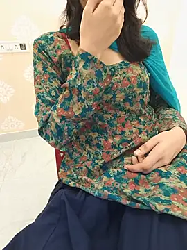 zoya baby  online show from August 6, 3:35 am