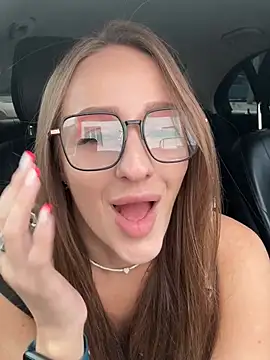 leonmessi3 online show from July 31, 6:14 am